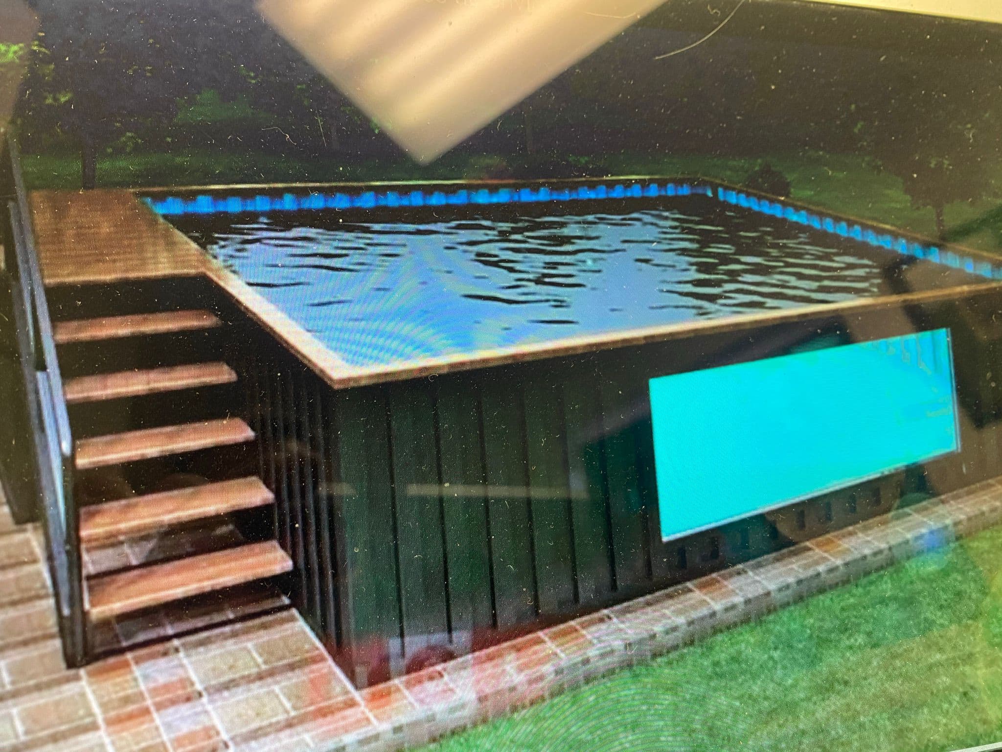 Container pool